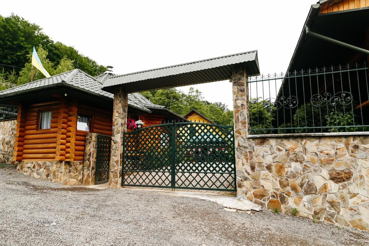 Chudodievo in Chynadievo Mini-Hotel Chynadiyovo Esterno foto